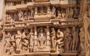 Jainism: Committed to Asceticism, Yet Cherishing the Auspicious